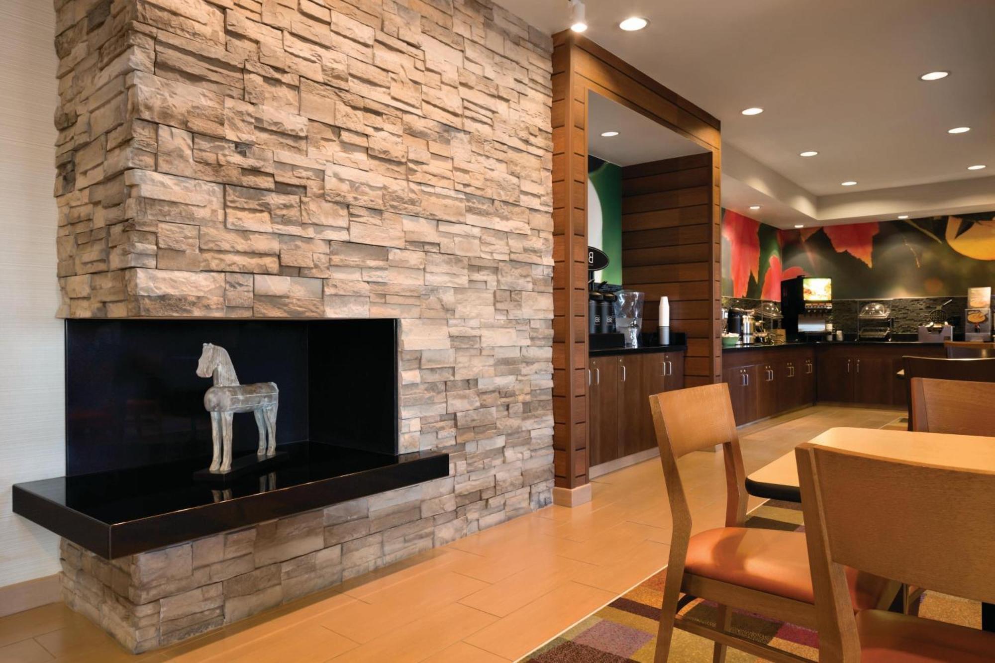 Fairfield Inn Muncie Exterior photo