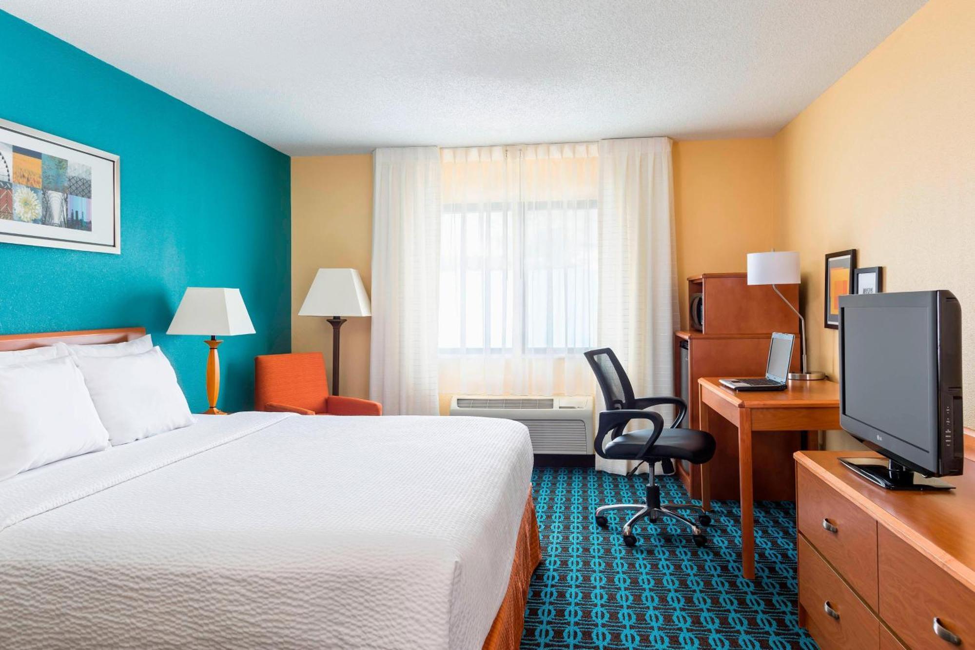 Fairfield Inn Muncie Exterior photo
